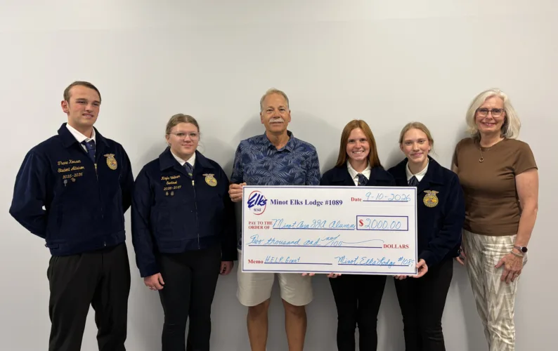 Elks donates to FFA Alumni